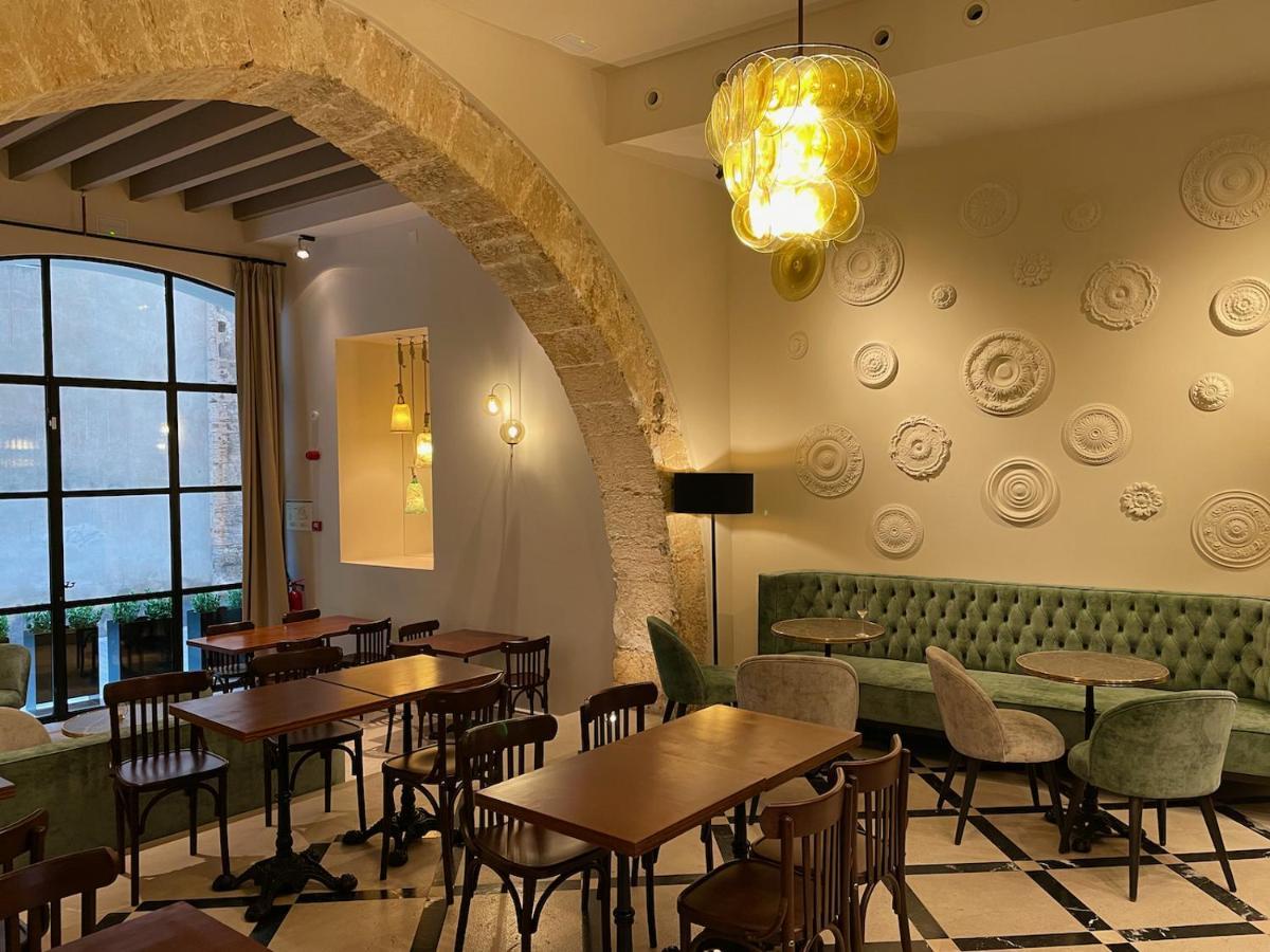 Hotel Basilica 帕爾馬 外观 照片
