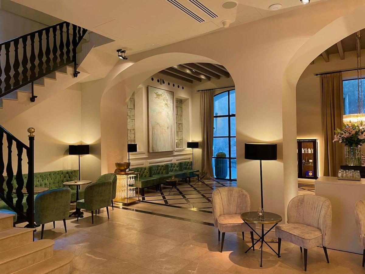 Hotel Basilica 帕爾馬 外观 照片